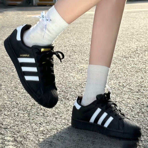 Adidas (adidas) casual shoes for men and women for autumn and winter new clover sports shoes shell toe low-top sneakers EG4959 EG4959 black gold label size too large 36.5