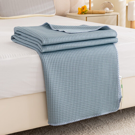 Yusenyi Class A Waffle Cool Silk Cover Blanket Summer Multifunctional Double-sided Summer Quilt Lunch Break Air Conditioning Blanket Machine Washable Class A Waffle Cool Silk - Silent Blue 100x150cm (Kindergarten Cover Blanket)