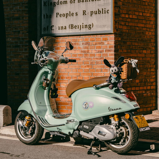 PJbaboo motorcycle retro water cup holder bicycle water bottle holder special water cup coffee cup holder milk tea holder wasteland black cowhide-metallic silver