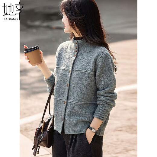 She enjoys the knitted cardigan, female stand-up collar New Year's wear, textured sweater jacket, lazy style red knitted top T54Z150