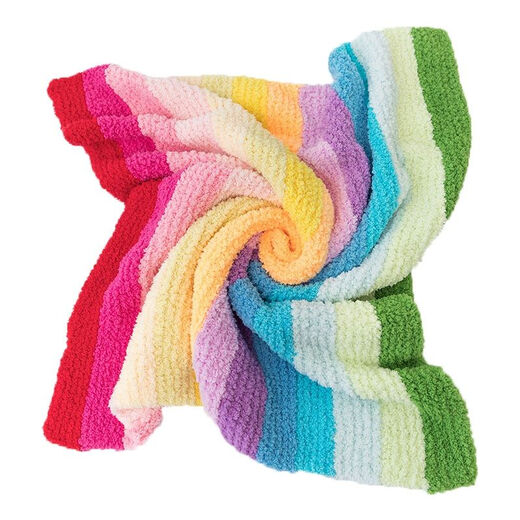 Coral fleece rainbow blanket material package skin-friendly fleece yarn hand-woven coral fleece blanket baby blanket small rainbow blanket material (about 110/120)