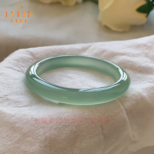 Layun jade ice seed oil green chalcedony agate bracelet horse material clear water jade and field jade color jade bracelet Valentine's Day gift 52 rings