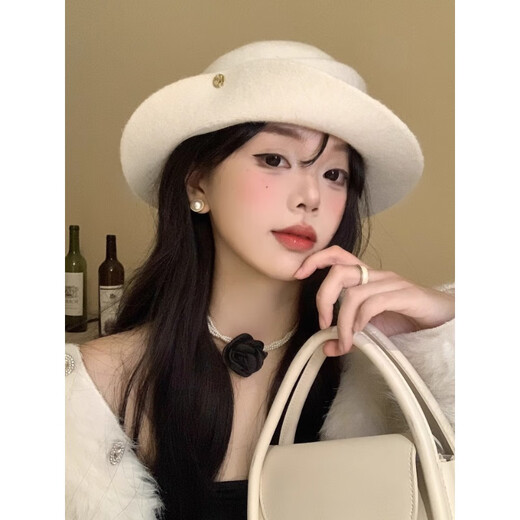 Ershan Collection French Hepburn style retro knitted curled top hat fisherman hat women's autumn and winter mountaineering hat basin hat Hepburn style daughter hat off-white