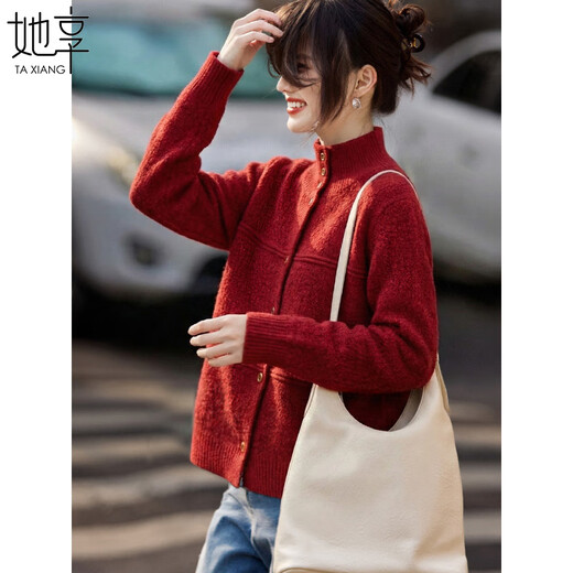 She enjoys the knitted cardigan, female stand-up collar New Year's wear, textured sweater jacket, lazy style red knitted top T54Z150
