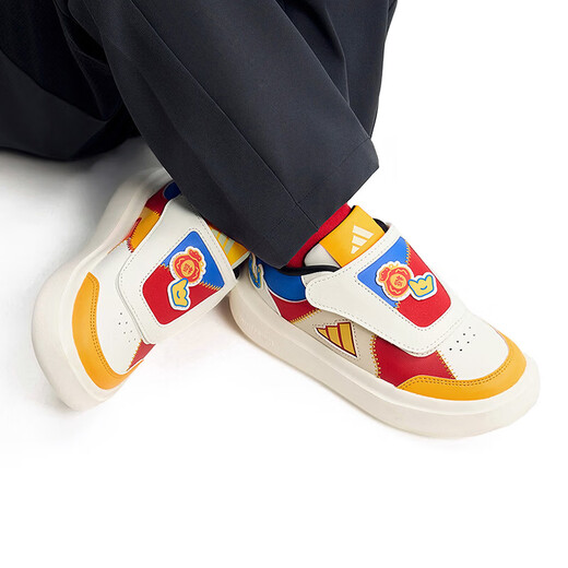 Adidas (adidas) children's shoes 2026 New Year CNY Spring Festival boys and girls shoes Velcro children's sports and casual shoes KJ4231 KJ4231 Han jade white/light scarlet/linen crystal brown 28.5 yards/10.5k/foot length 17cm