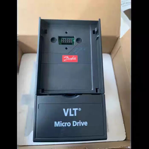 Danfoss FC051 series frequency converter 132F0020 FC-051P1K5T4E20H3BXCXXXSXXX1.5KW machine does not include panel