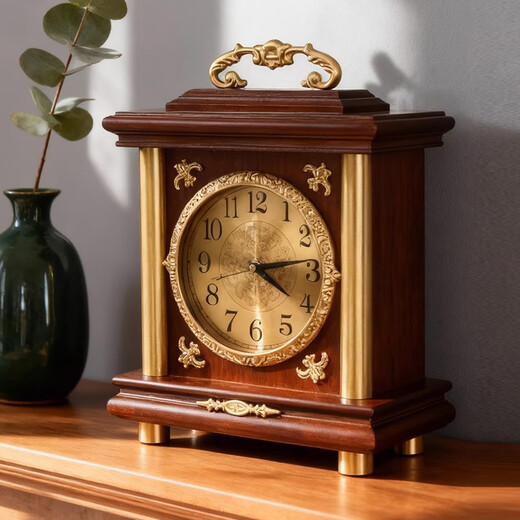 Compas new Chinese style solid wood clock, light luxury brass home living room clock, European and American retro table clock, classical clock ornaments, brass column style - metal dial