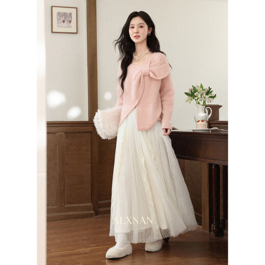 Lu Xiangnan Pink Beauty Pink Long Sleeve Sweater Women's Autumn and Winter Niche Design Fashion Knitted Top Pink S Recommended 80-100Jin Jin equals 0.5 kg