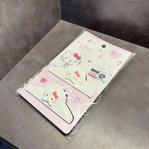 Yusenyi Hello Kitty Snack Clip Magnetic Sealing Clip Magnetic Refrigerator Magnet Ticket Clip Hello Kitty Sealing Clip Red (2 Pack) with Magnet