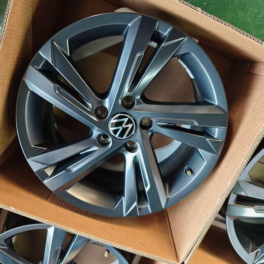 Volkswagen 17-inch wheels Volkswagen Golf 8 original disassembled wheels, almost new, no bumps or scratches
