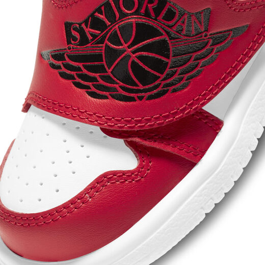 Nike (NIKE) Jordan baby easy to put on and take off sports shoes spring boys and girls baby classic SKY JORDAN BQ7196