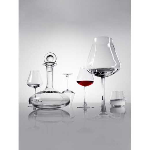 Baccarat Christmas Gift Winery Series Four Chateau Tasting Wine Glasses Set of 4 Transparent