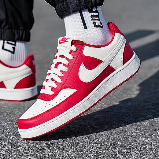 耐克（NIKE）男鞋板鞋 2026新款春季时尚运动鞋舒适耐磨低帮运动休闲鞋滑板鞋 COURT VISION/白红 【新年推荐】 44