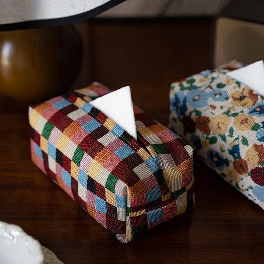 Fantasy contrasting color small flower tissue box high-end desktop tissue box light luxury home living room high-value storage box ins style Shishi Ruyi black light coffee color
