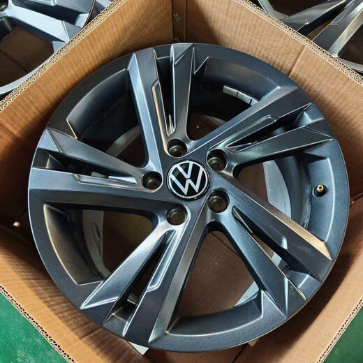 Volkswagen 17-inch wheels Volkswagen Golf 8 original disassembled wheels, almost new, no bumps or scratches