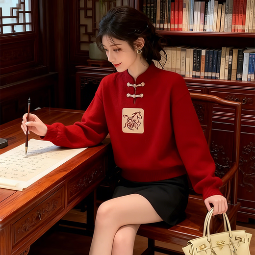Woodpecker New Chinese Style National Style Plate Button White Horse Red Christmas Sweater for Women 2026 New Winter Zodiac Year of the Horse Clothes New Chinese Sweater for the Year of the Horse Beautiful and great-looking early autumn outfit Unique and beautiful early autumn super M