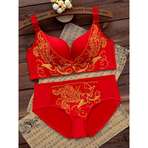 Triumph red underwear and underwear set for women in the year of birth, no rims, small breasts, push-up bra, wedding bride, 2026, year of the horse, 1202 red suit (medium thickness) 75B 34
