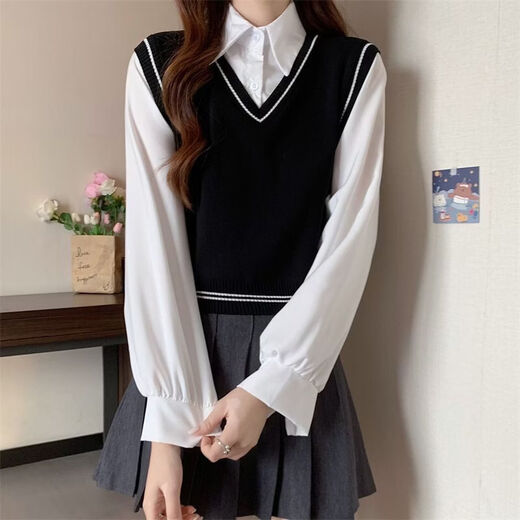 Playboy (PLAYBOY) preppy little man vest fake two-piece sweater spring new style inner bottoming sweater top for women official flagship black one-size-fits-all