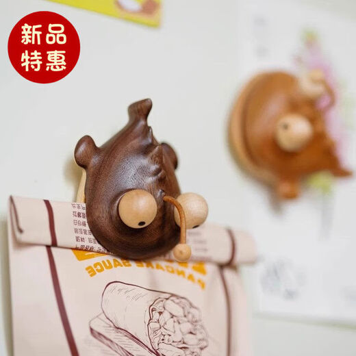 Fantasy monkfish food sealing clip refrigerator magnet magnetic multifunctional food bag clip sealing bag solid wood cute decoration monkfish sealing clip-black walnut