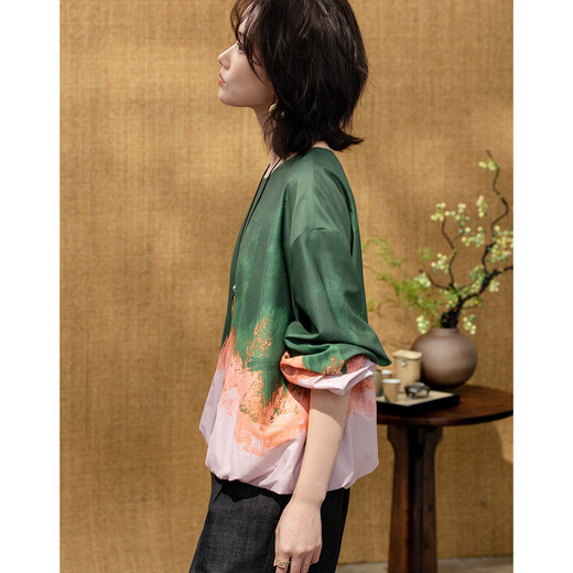 Demana poetic and affectionate spring gradient positioning and blooming printed top round neck loose small women's shirt