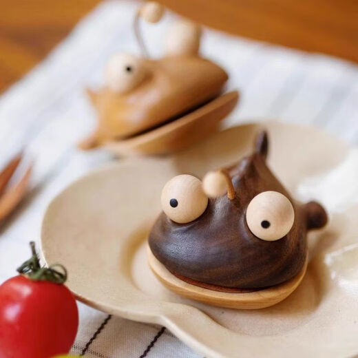 Fantasy monkfish food sealing clip refrigerator magnet magnetic multifunctional food bag clip sealing bag solid wood cute decoration monkfish sealing clip-black walnut