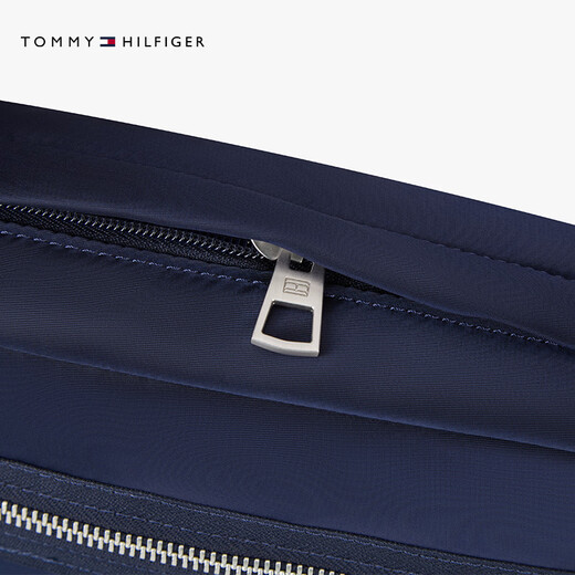 Tommy Hilfiger gift 26 spring and summer new men's classic metal label casual commuting shoulder crossbody camera bag navy DW6 OS