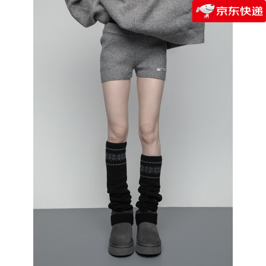 Perfect SS2L autumn and winter wool knitted pile socks for women, thickened and warm, maple leaf snowflake Christmas style, Japanese girl style, black, one size fits all