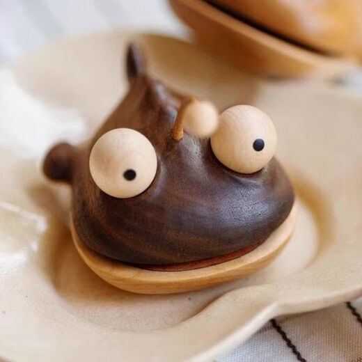 Fantasy monkfish food sealing clip refrigerator magnet magnetic multifunctional food bag clip sealing bag solid wood cute decoration monkfish sealing clip-black walnut