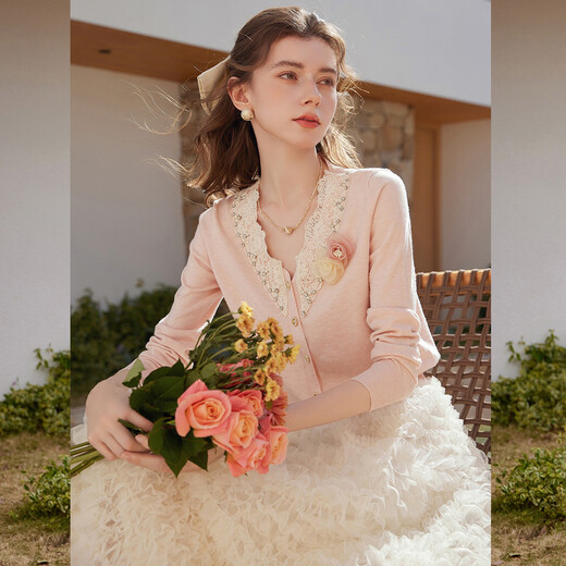 Bailuyu sweet lace V-neck cardigan 26 spring new style elegant right shoulder slightly elastic long-sleeved sweater for women pink L