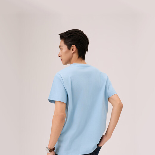 Levi's Levi's 26th Spring and Summer New Men's American Retro Casual Cotton Knitted Pocket Short-Sleeved T-shirt Light Blue M