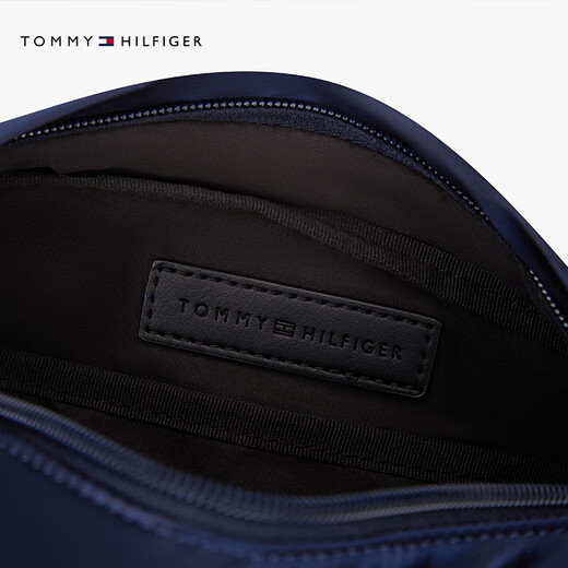 Tommy Hilfiger gift 26 spring and summer new men's classic metal label casual commuting shoulder crossbody camera bag navy DW6 OS