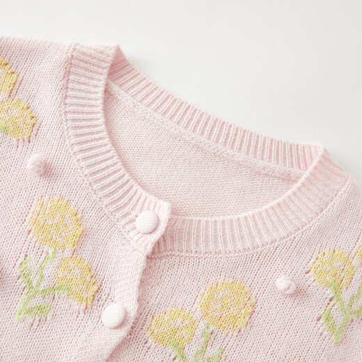 Qiushui Yiren's gentle round neck sweater 2026 spring new simple fashion three-dimensional flower top
