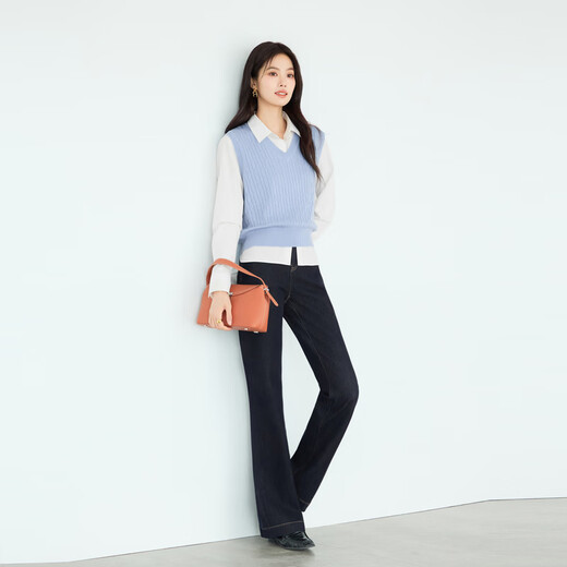 Eveli Jiang Xin's same style anti-wrinkle basic right shoulder version workplace commuting cotton shirt women's 2026 spring new small top white S 80-105Jin Jin equals 0.5 kg