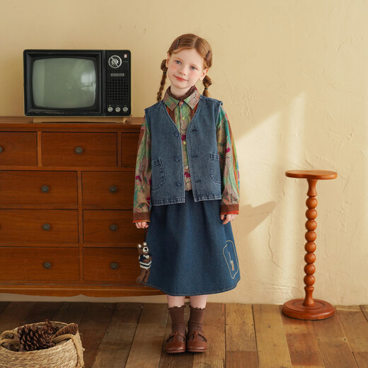 Yantaijia Girls' Pure Cotton Long-Sleeved Shirt 2026 Spring Baby Forest Style Pastoral Style Floral Top Western Style Shirt Design Color 110 Model Size