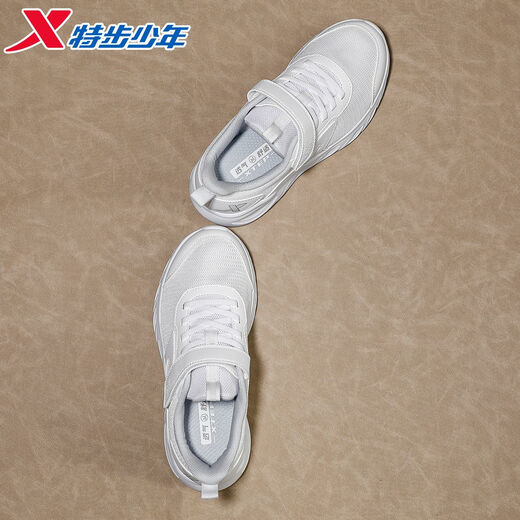 Xtep children's 2026 spring new boys' soft-soled Velcro non-slip sports running shoes, deep blue/classic white, dense mesh and breathable 34