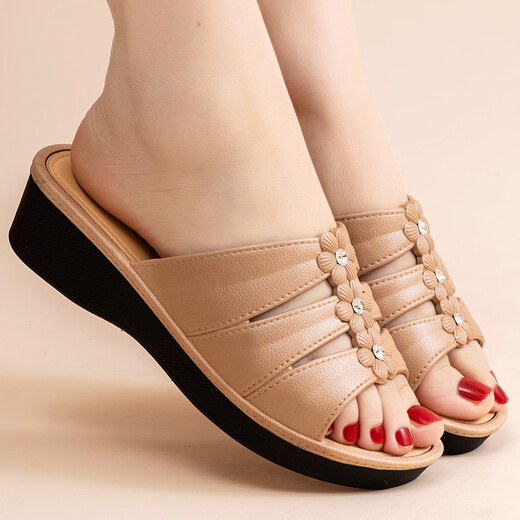 High-heeled women's slippers for summer thick-soled fashion home non-slip mom shoes soft-soled social wedge sandals white 40