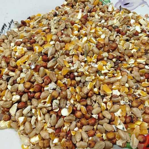 Sorghum, wheat and chopped corn mixed with chicken, corn crushed residue, corn grits, chicken and duck grain, pigeon grain, rabbit, pig, hamster, 3 Jin Jin equals 0.5 kg (sorghum + wheat + chopped corn mixed)