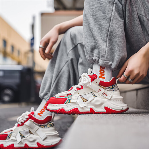 东方骆驼男鞋冬季2025新款潮流高级感青少年运动增高厚底休闲老爹潮鞋子男 红色 42