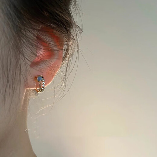 Yijin Ocean Blue Mist Blue Enchantress Cat's Eye Earrings Women's 925 Silver Needle Super Fairy Retro Forest Earrings Cat's Eye Earrings Silver Needle