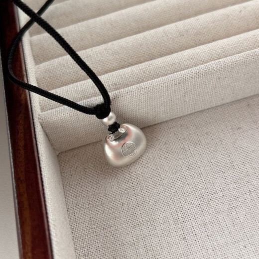 Xiaopangfu-Halskette, ein sicherer Schließanhänger, chinesisches Design, Nische und vielseitiges Geschenkgeschenk, Golden-Xiaopangfu Halskette 1