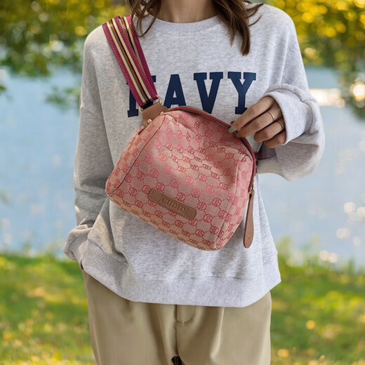 松团团 SQUIRREL.TT女包帆布2025新款贝壳包单肩包斜挎包包休闲运动旅行徒步挎包布包 卡其色