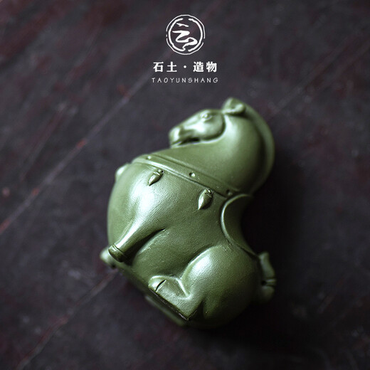 Tao Yunshang Yixing purple sand green horse tea pet ornaments exquisite zodiac handmade Tang horse tea play tea table ornaments purple sand-green horse green clay