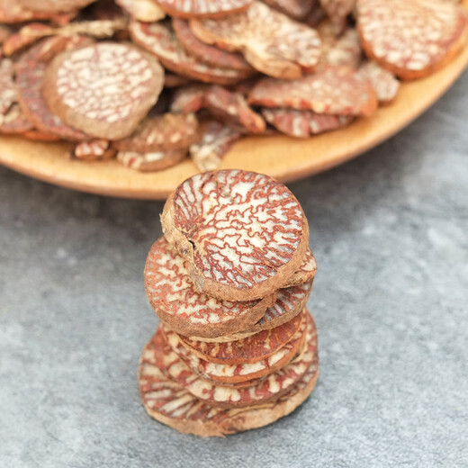 Enjoy the authentic Hainanese betel nut slices, spices, seasonings and marinades. Betel nut dried ingredients are packed in 250g and not 500g. 100g betel nut slices originate from Hainan.