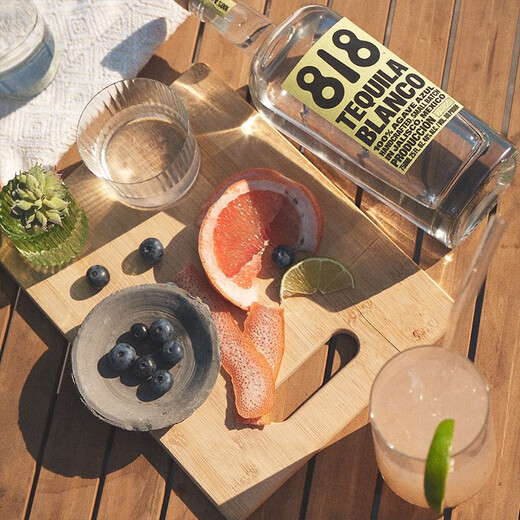 Jenner 818 Tequila Tequila Silver Label Tequila Base Wine 818 Tequila Jenner 818 Silver Tequila Whole Box 750ml 6 bouteilles