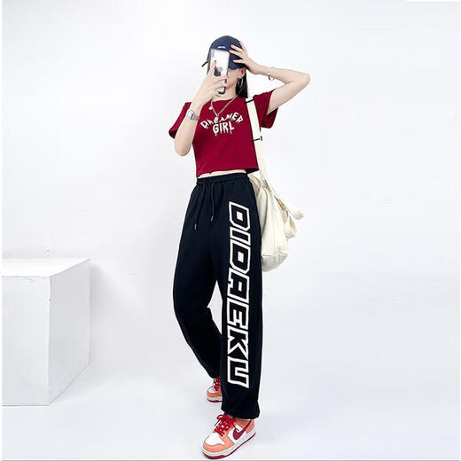 熊司令小个子爵士舞套装广场舞蹈kpop跳舞套装女夏爵士舞服装运动穿搭街 386黑短袖+1049玫红裤子 均码 s