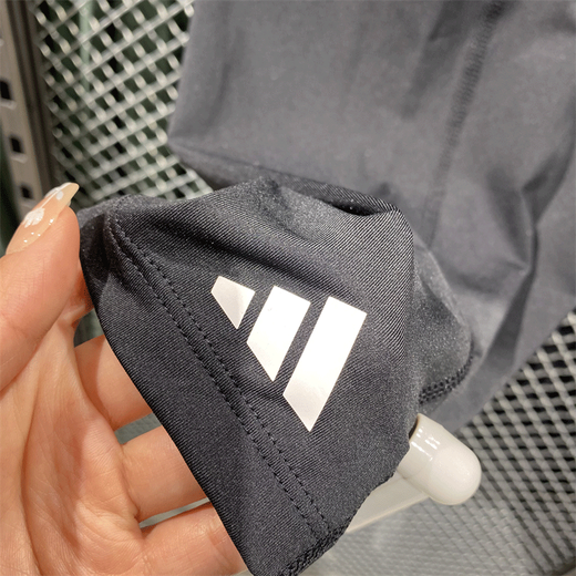 Adidas enge Sporthose Herrenhosen 2025 Frühling Neue Sporthosen Outdoor-Training Fitnesshosen Schnelltrocknen atmungsaktive Fünf-Punkte-Hosen Schwarz HJ9921 m