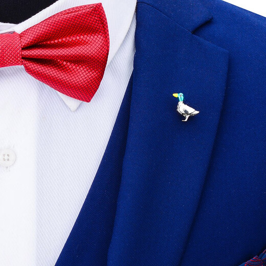 Suit pin high-end luxury men's sweater accessories collar British style metal badge Chinese style Christmas simple silver glossy fox head brooch 16x22mm