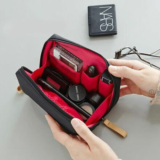 Shifang Xiucai Mini Cosmetic Bag Women's Small Portable Hand Cosmetic Bag Simple Ins Style Cosmetic Storage Bag Black Interior Red B Style