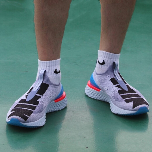 Nike (NIKE) new men's running shoes lightweight, comfortable training wear-resistant sports shoes BV0417-001 CI1291-400 42