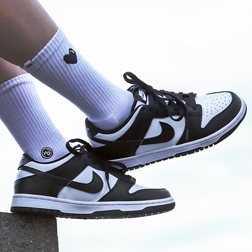 Nike Offizielle Website offizielle Herrenschuhe und Frauenschuhe Paar Sneakers Klassiker Schwarz-Weiß-Panda Dunk Nicht-Schlupf-Kee-Resistante Casual Shoes DD1391-100 Männer/CW1590-100 Frauen 39 Frauen